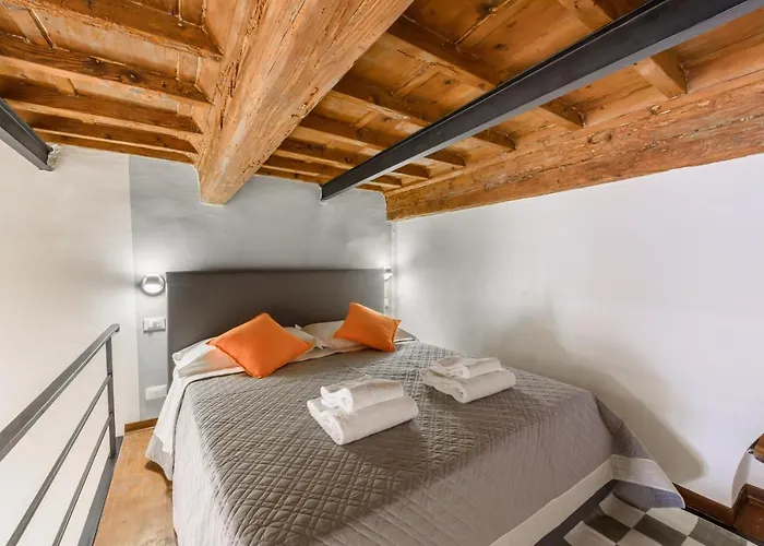 Classic Loft By Mmega Florencie